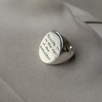 ΑΣΗΜΙ ΧΡΩΜΑ ΜΕ ΓΡΑΜΜΑΤΑ ΑΠΟ ΑΝΟΞΕΙΔΩΤΟ ΑΤΣΑΛΙ (SILVER COLOUR WITH LETTERS STAINLESS STEEL)