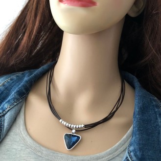 ΜΠΛΕ (BLUE) ΜΠΛΕ (BLUE)